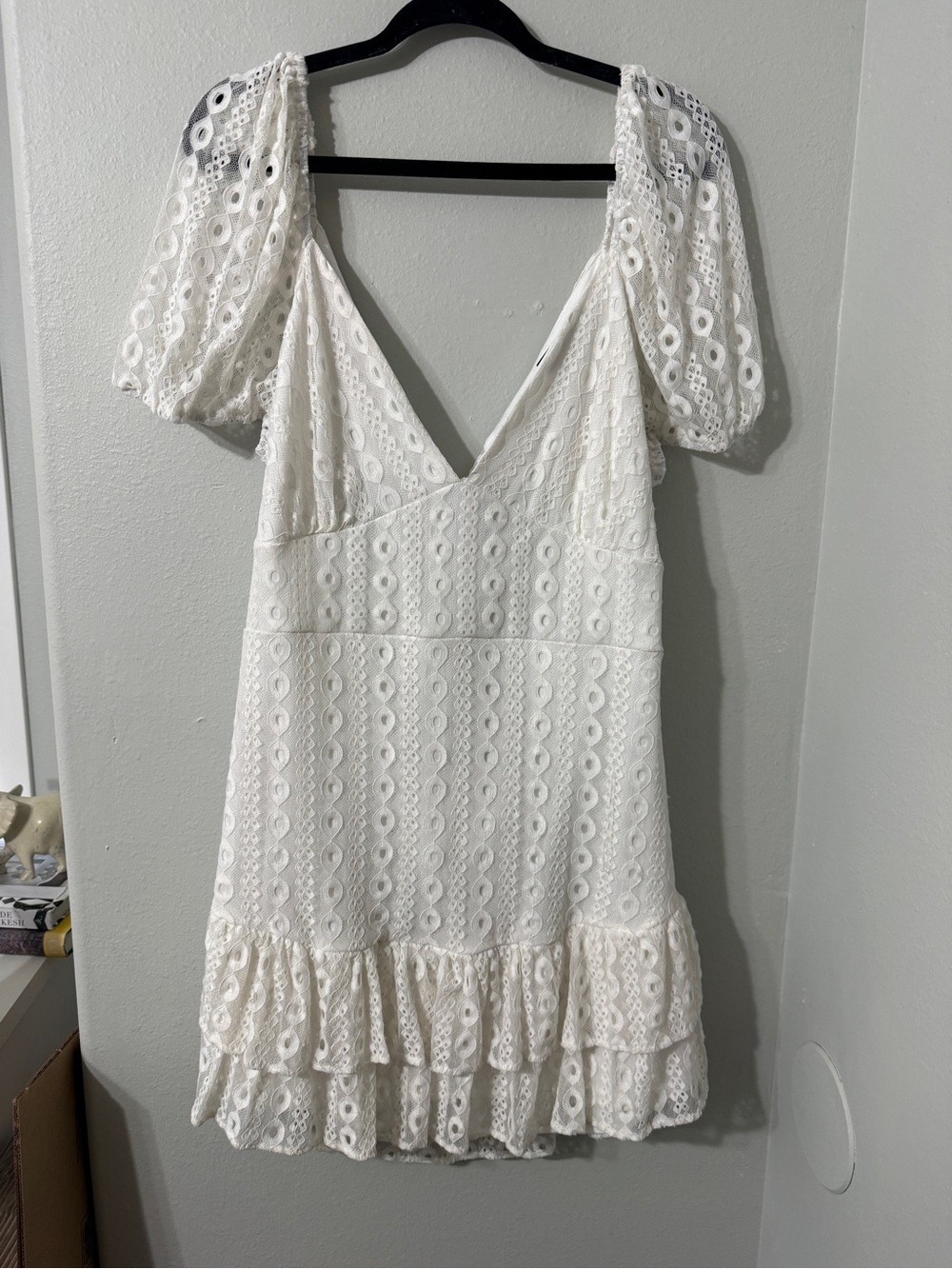 Double Crazy White Lace V-Neck Puff Sleeve Ruffle Lace Mini Dress Tie Back 3XL